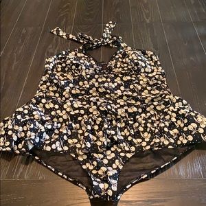 Women’s plus size swimsuit